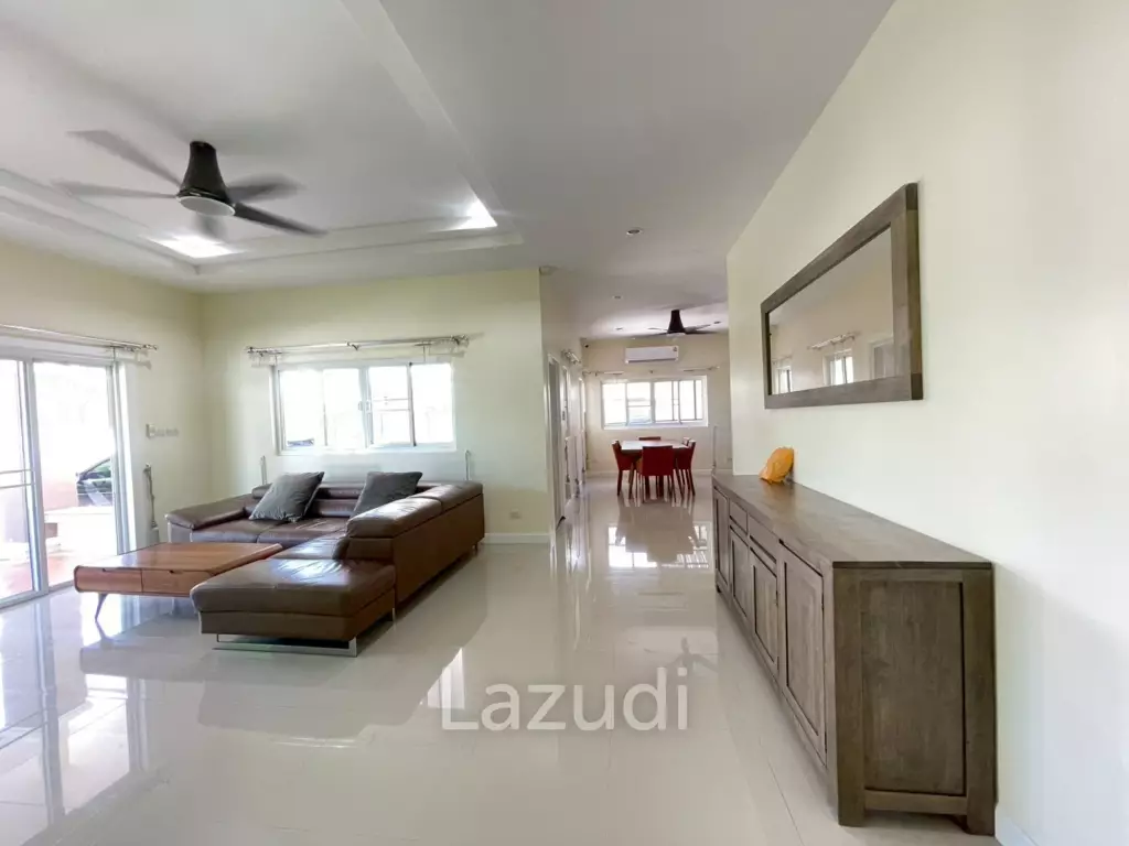 Emerald Scenery: 3-Bedroom Villa, Hua Hin (Soi 112)