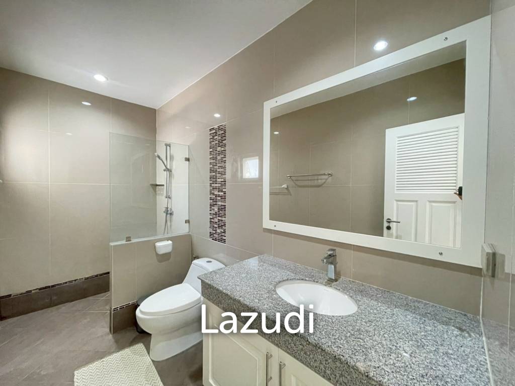 Emerald Scenery: 3-Bedroom Villa, Hua Hin (Soi 112)