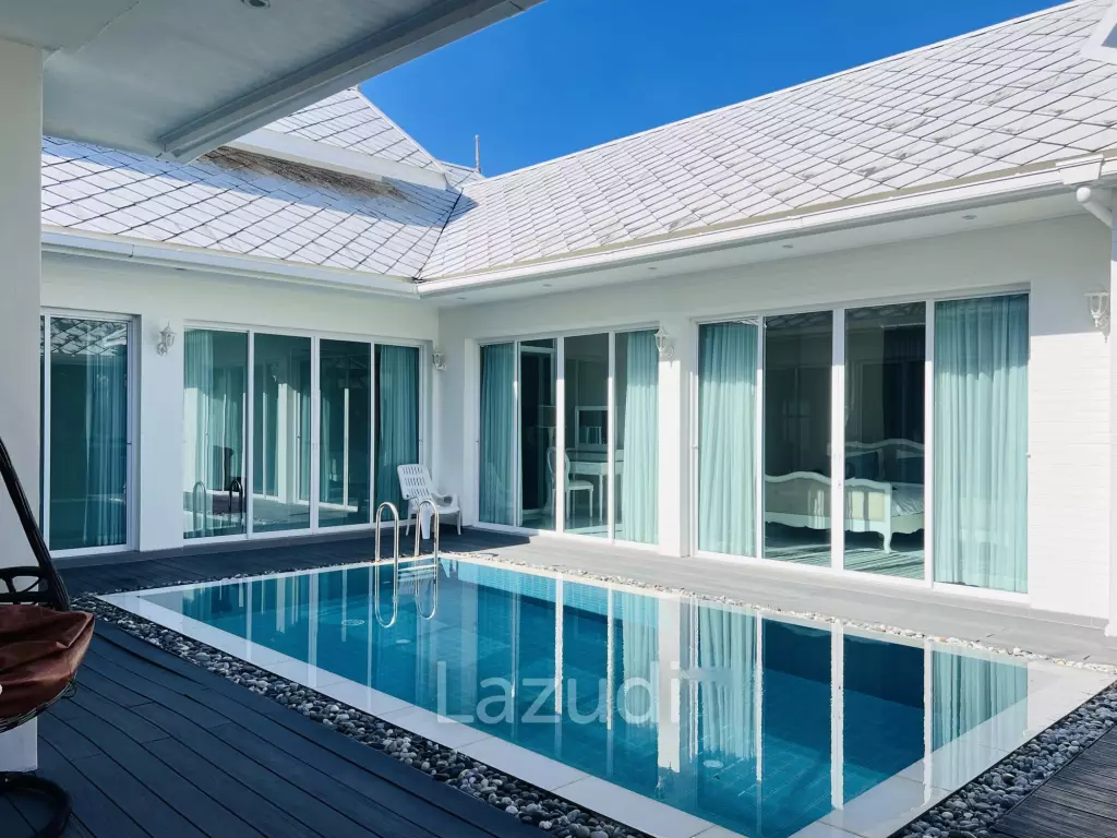 Luxurious 4-Bedroom Pool Villa in Hua Hin