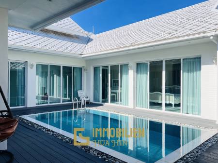Luxuriöse Pool Villa mit 4 Schlafzimmern in Hua Hin