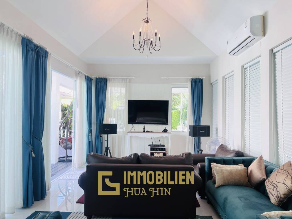 Luxuriöse Pool Villa mit 4 Schlafzimmern in Hua Hin