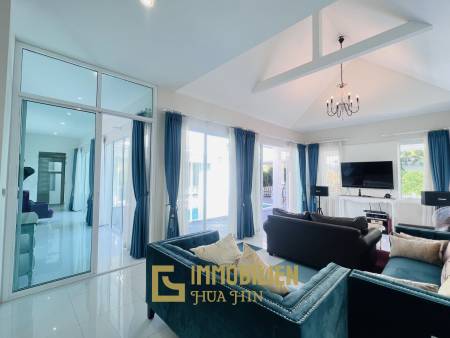 Luxuriöse Pool Villa mit 4 Schlafzimmern in Hua Hin