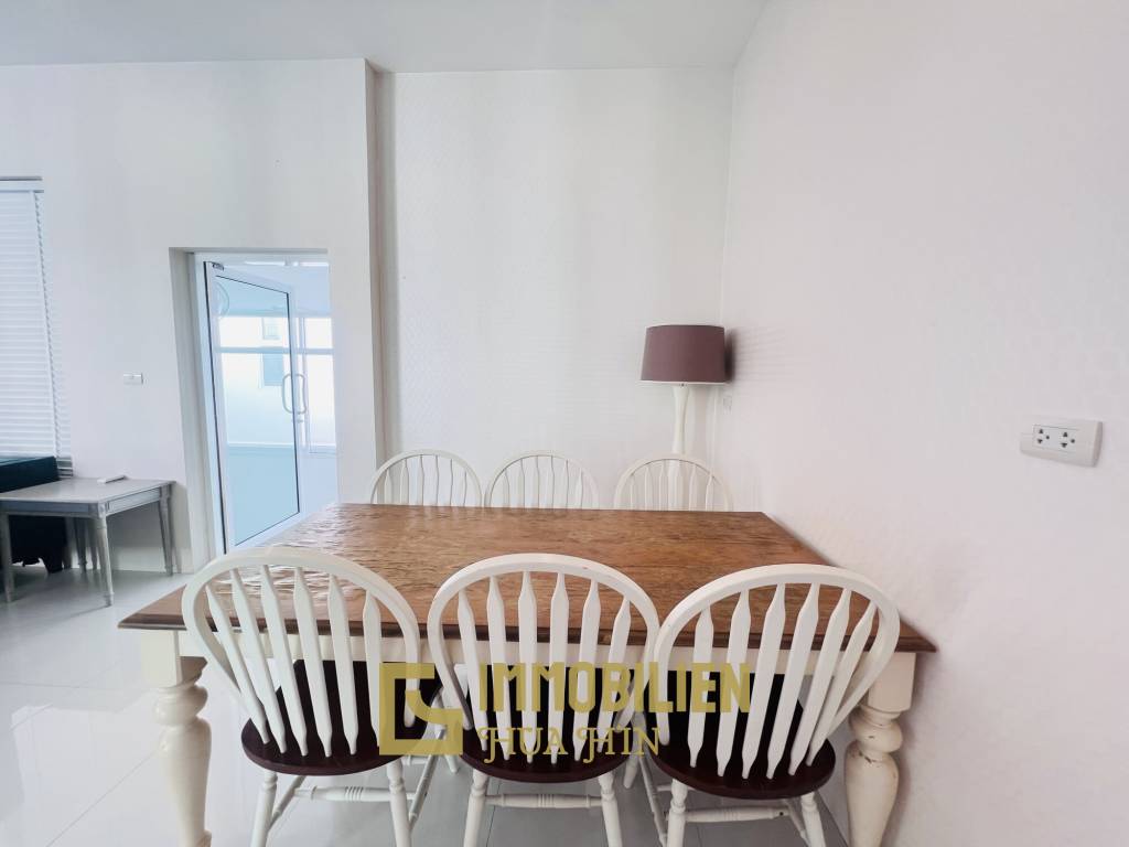 Luxuriöse Pool Villa mit 4 Schlafzimmern in Hua Hin