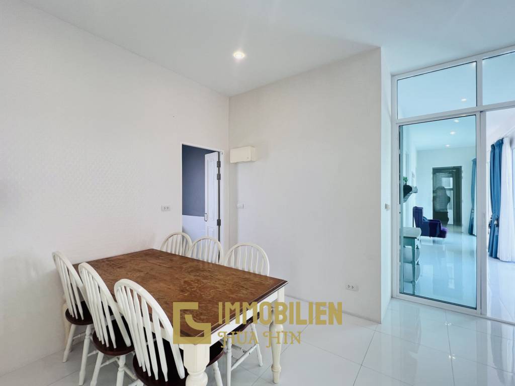 Luxuriöse Pool Villa mit 4 Schlafzimmern in Hua Hin