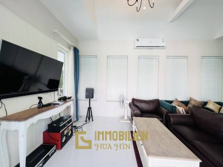 Luxuriöse Pool Villa mit 4 Schlafzimmern in Hua Hin