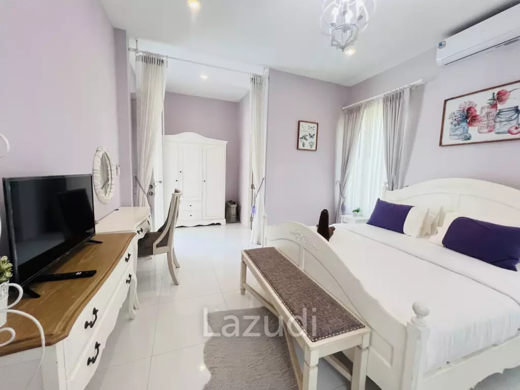 Luxurious 4-Bedroom Pool Villa in Hua Hin