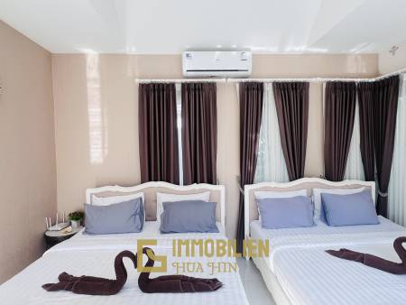 Luxuriöse Pool Villa mit 4 Schlafzimmern in Hua Hin