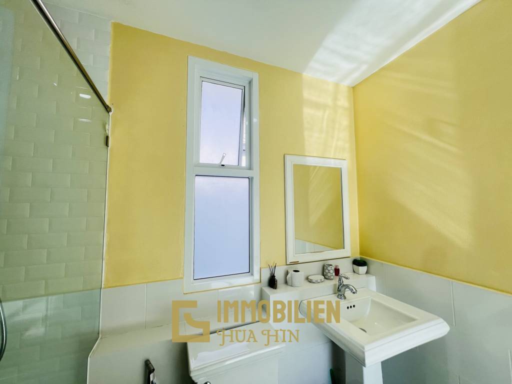 Luxuriöse Pool Villa mit 4 Schlafzimmern in Hua Hin