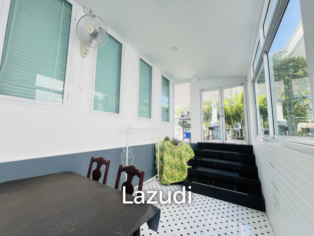 Luxurious 4-Bedroom Pool Villa in Hua Hin