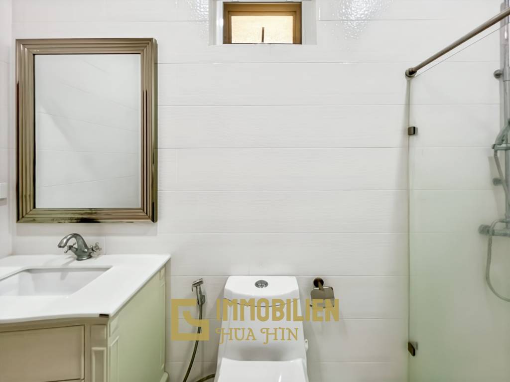 Pool / ruhige Lage / 432 qm Grundstück