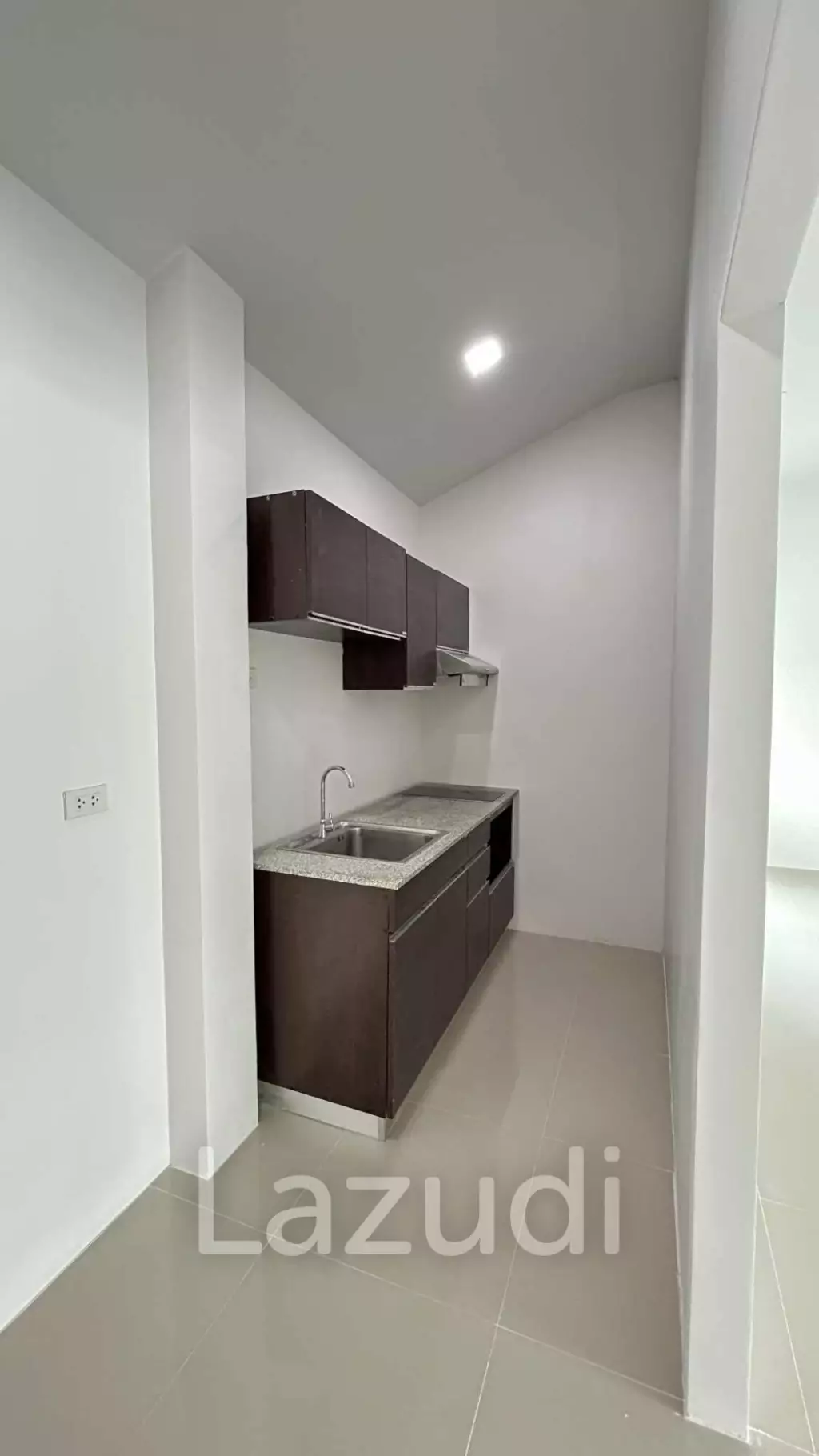 SINGLE POOL VILLA ON SOI 88 : 3 bed with large land plot
