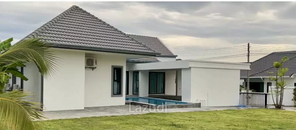 SINGLE POOL VILLA ON SOI 88 : 3 bed with large land plot