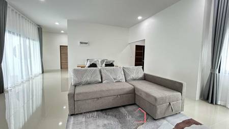 SINGLE POOL VILLA ON SOI 88 : 3 bed with large land plot SINGLE POOL VILLA ON SOI 88 : 3 bed with large land plot