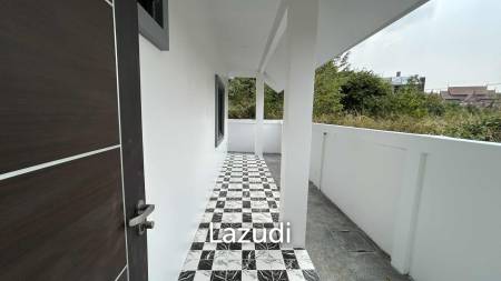 SINGLE POOL VILLA ON SOI 88 : 3 bed with large land plot