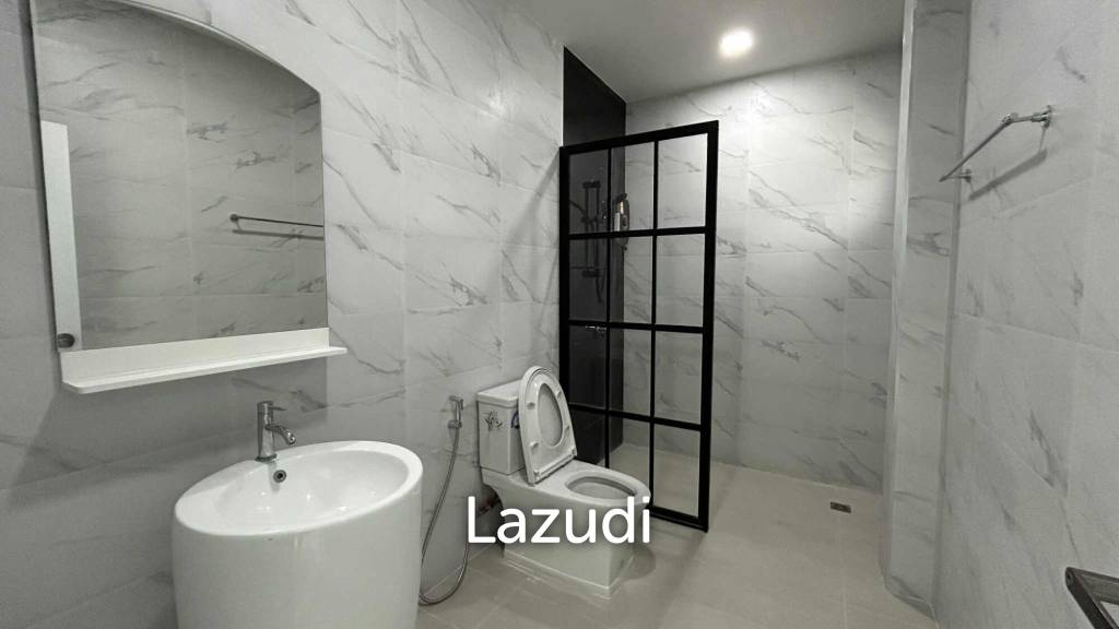 SINGLE POOL VILLA ON SOI 88 : 3 bed with large land plot