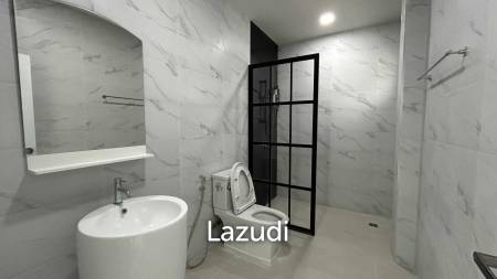SINGLE POOL VILLA ON SOI 88 : 3 bed with large land plot