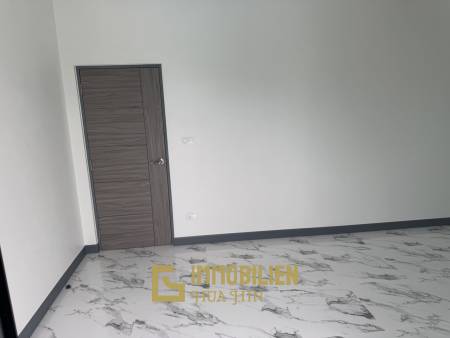 Piscine / 4 chambres / terrain de 850 m²