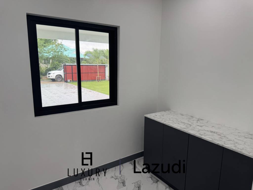 Sam Roi Yot: Brand-New 4-Bedroom Pool Villa Modern, No Fees