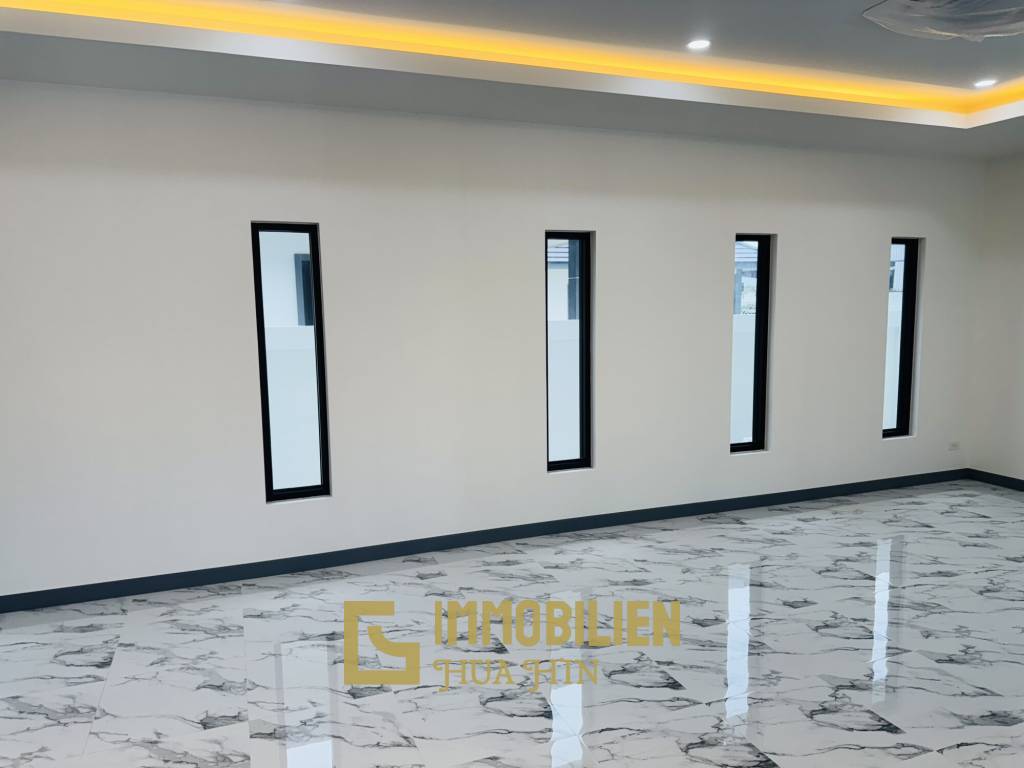 Piscine / 4 chambres / terrain de 850 m²