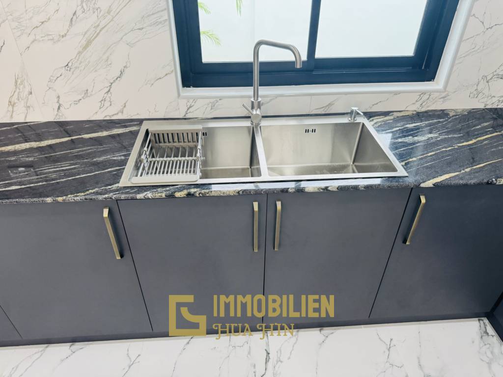 Piscine / 4 chambres / terrain de 850 m²