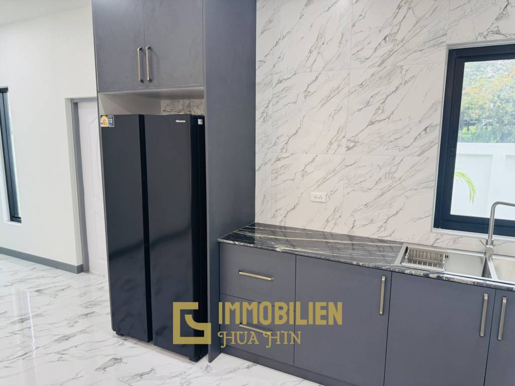 Piscine / 4 chambres / terrain de 850 m²