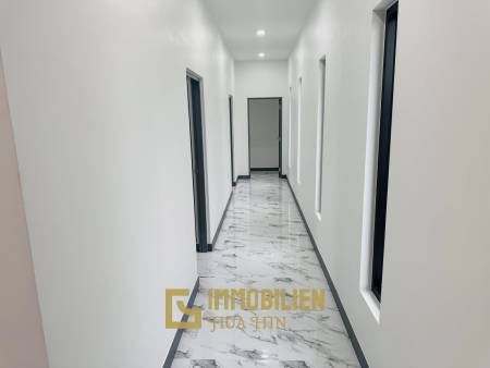 Piscine / 4 chambres / terrain de 850 m²