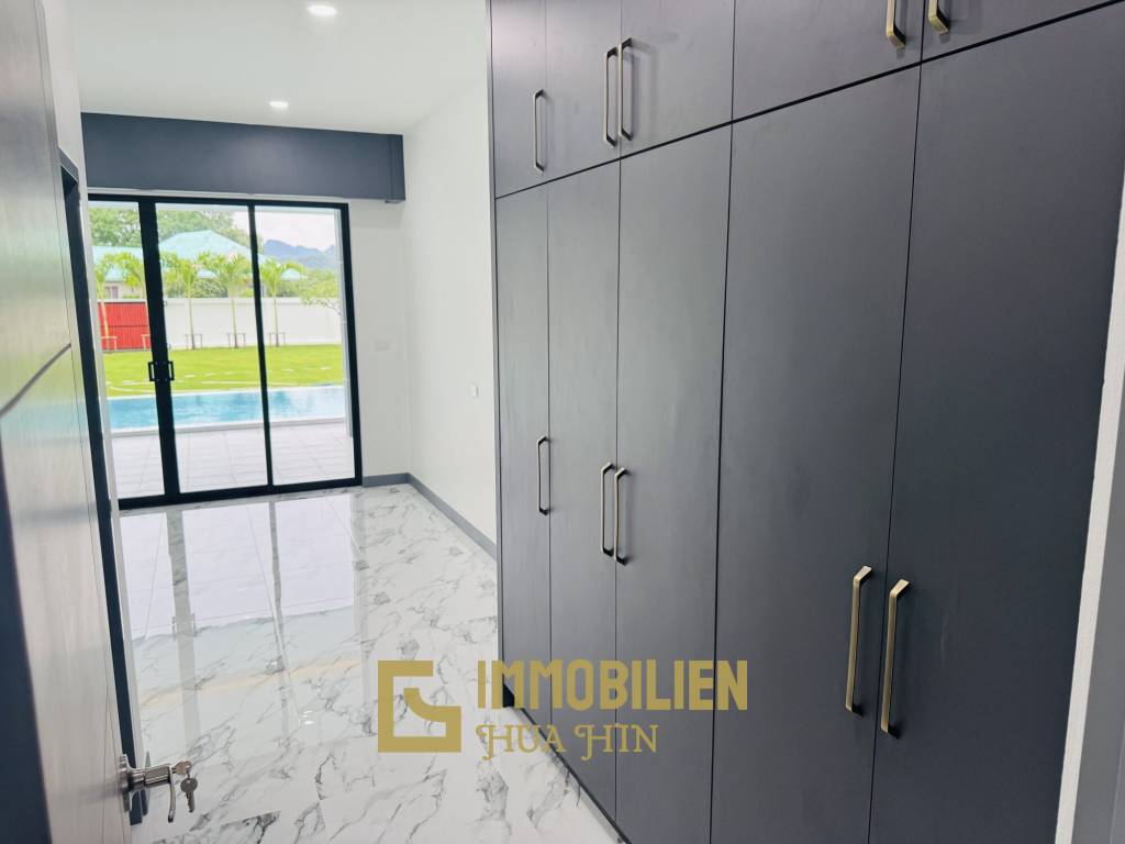 Piscine / 4 chambres / terrain de 850 m²