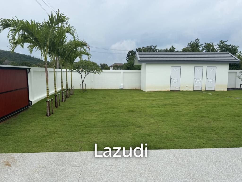 SAM ROI YOT: Modern 4-Bedroom Pool Villa  Khao Kalok Beach