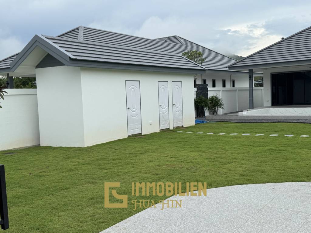 Proche de la plage / 4 chambres / Terrain de 850 m²