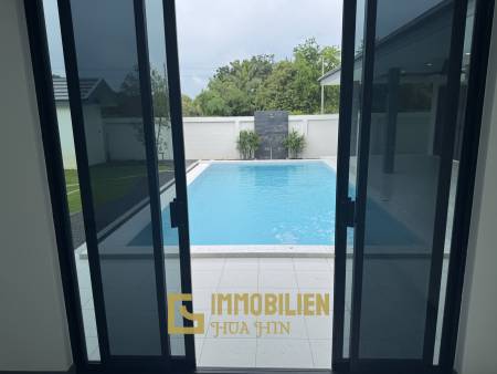 Proche de la plage / 4 chambres / Terrain de 850 m²