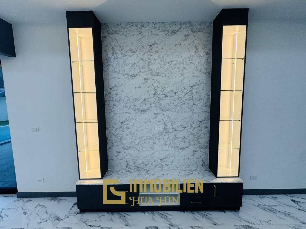 Proche de la plage / 4 chambres / Terrain de 850 m²