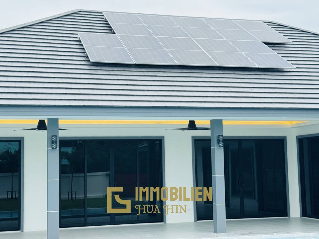 Proche de la plage / 4 chambres / Terrain de 850 m²