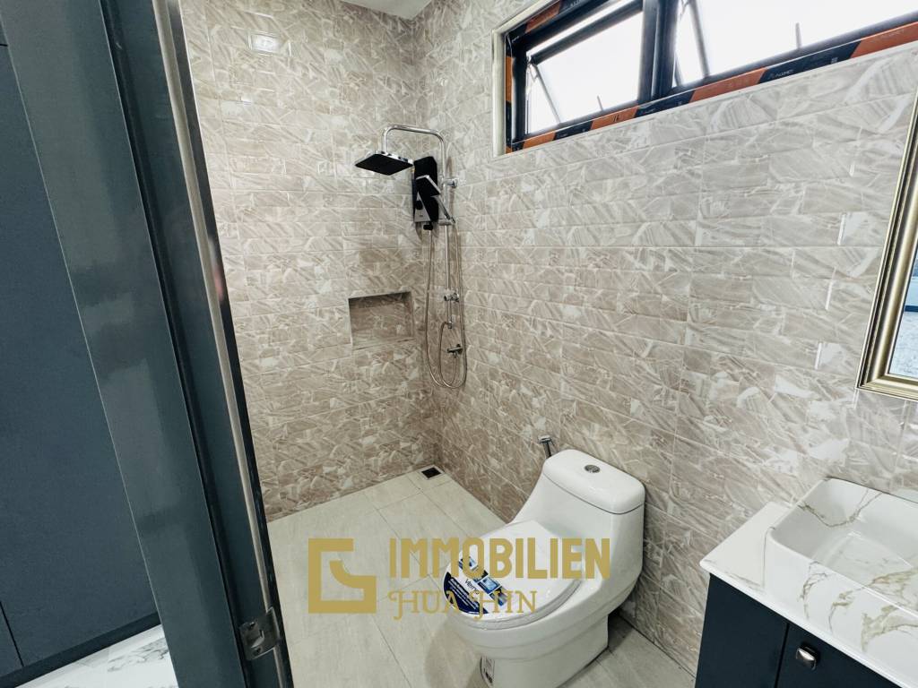 Proche de la plage / 4 chambres / Terrain de 850 m²