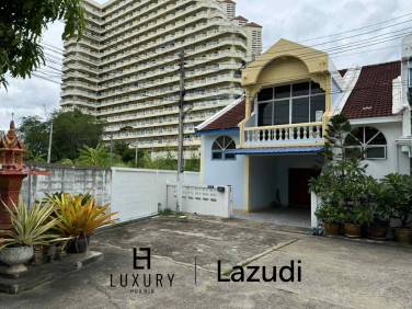 ซอยนรารงค์: ทาวน์เฮ้าส์ 3 ห้องนอน ห่างจากชายหาดเพียง 70 เมตร