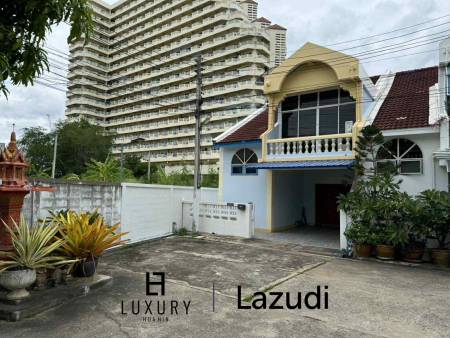 ซอยนรารงค์: ทาวน์เฮ้าส์ 3 ห้องนอน ห่างจากชายหาดเพียง 70 เมตร