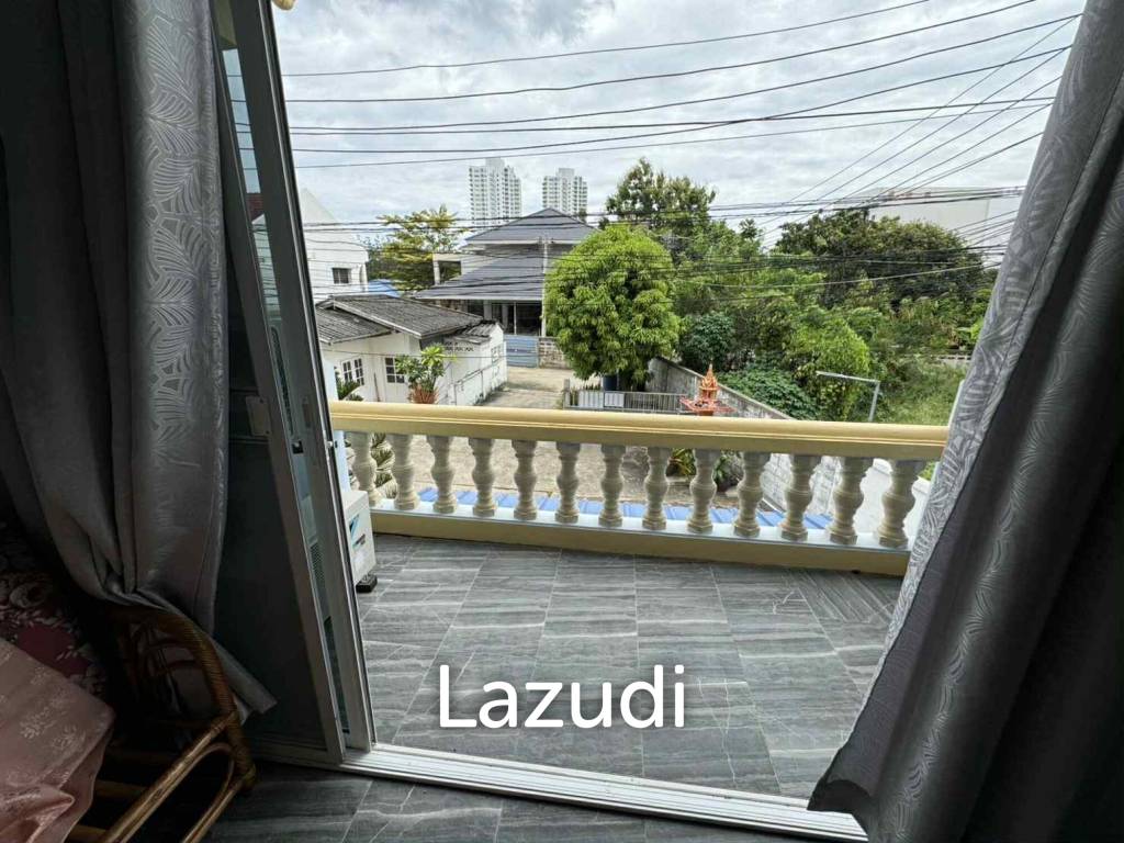 Soi Na Ranong: 3 bedrooms Townhouse only 70 m from Beach