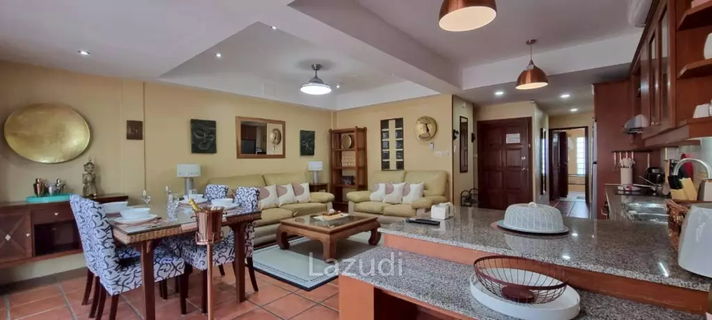 5 Storey Commercial Building In Pratumnak