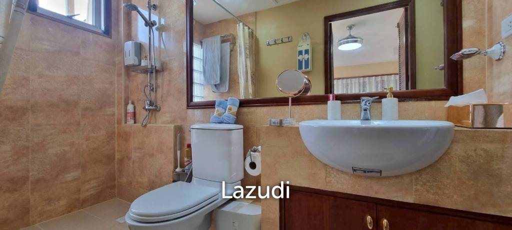 5 Storey Commercial Building In Pratumnak