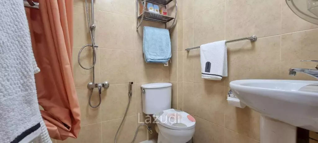 5 Storey Commercial Building In Pratumnak