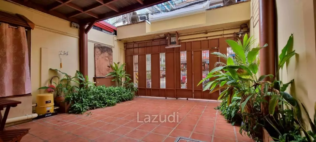 5 Storey Commercial Building In Pratumnak