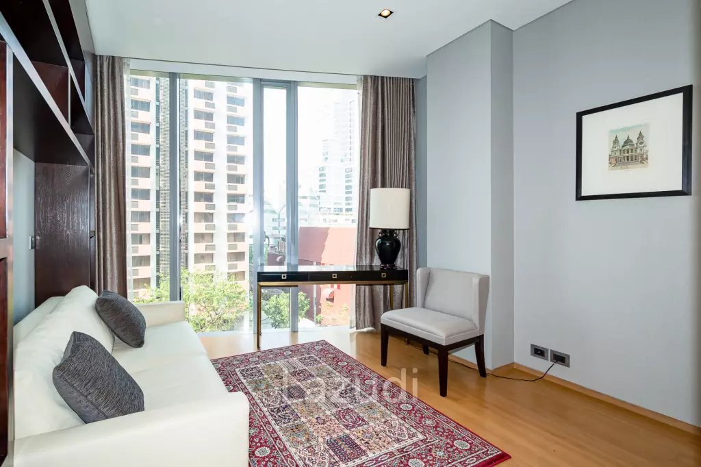 2 Bedroom 2 Bathroom 92 Sq.m Saladaeng Residences