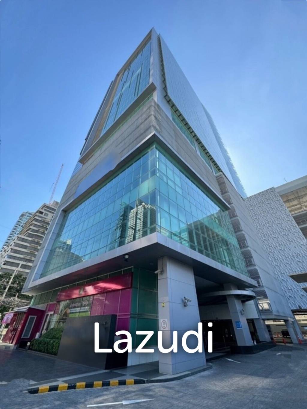 Spacious Modern Office in Sathorn Bangkok