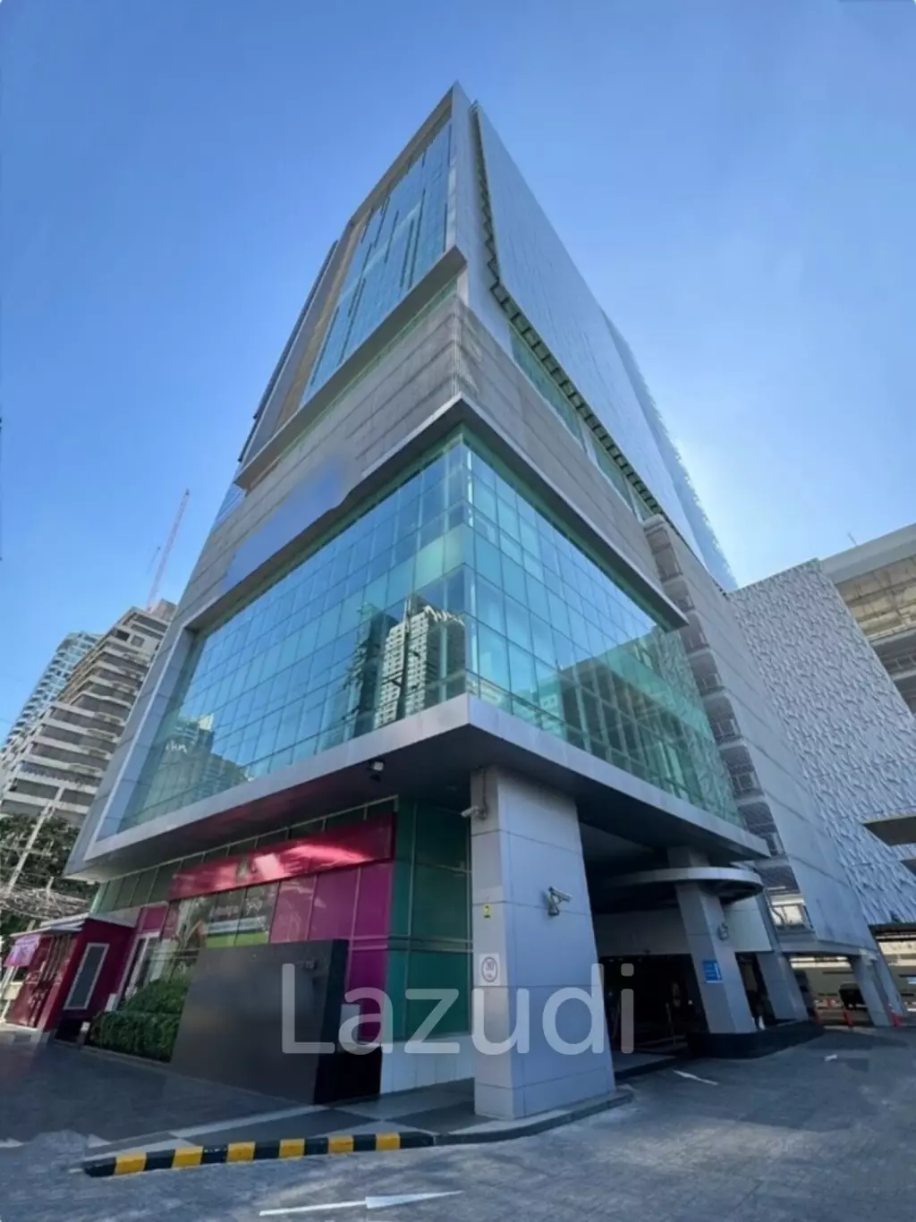Spacious Modern Office in Sathorn Bangkok