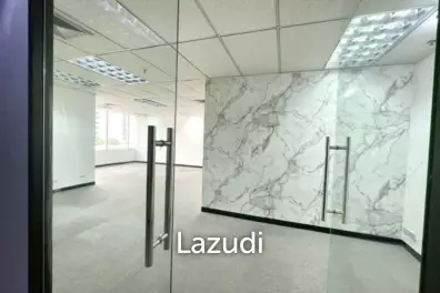 Modern Office Space in Paso Tower Bangkok