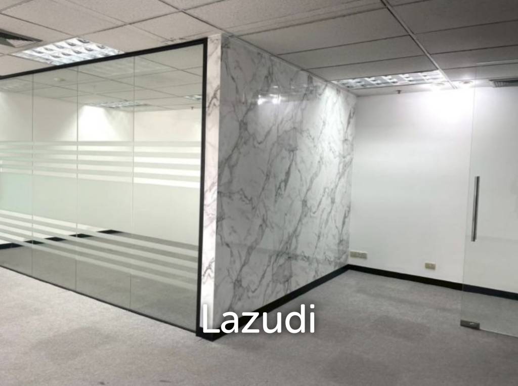 Modern Office Space in Paso Tower Bangkok