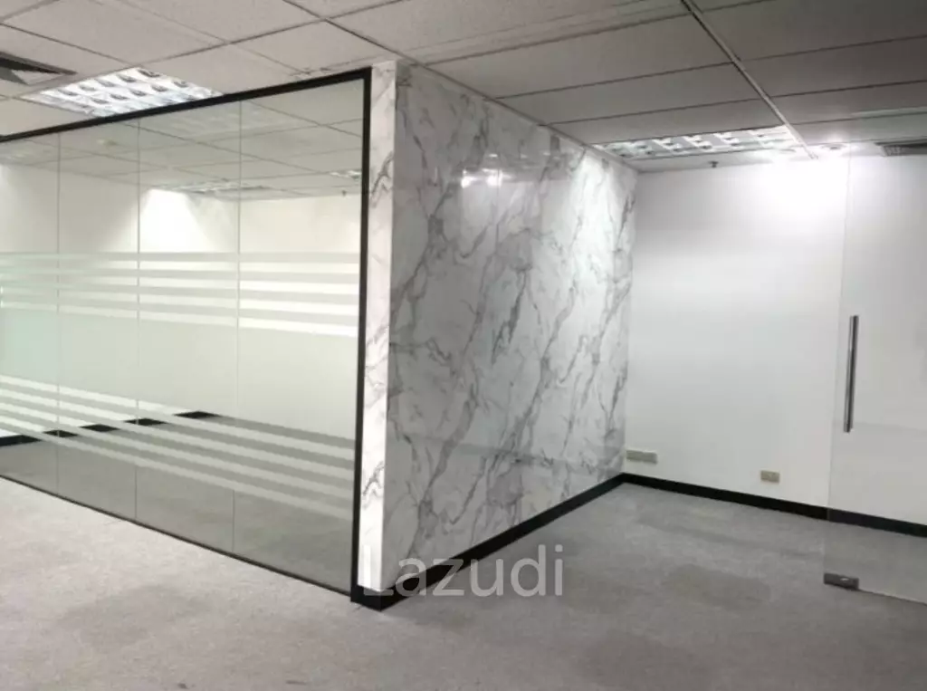 Modern Office Space in Paso Tower Bangkok