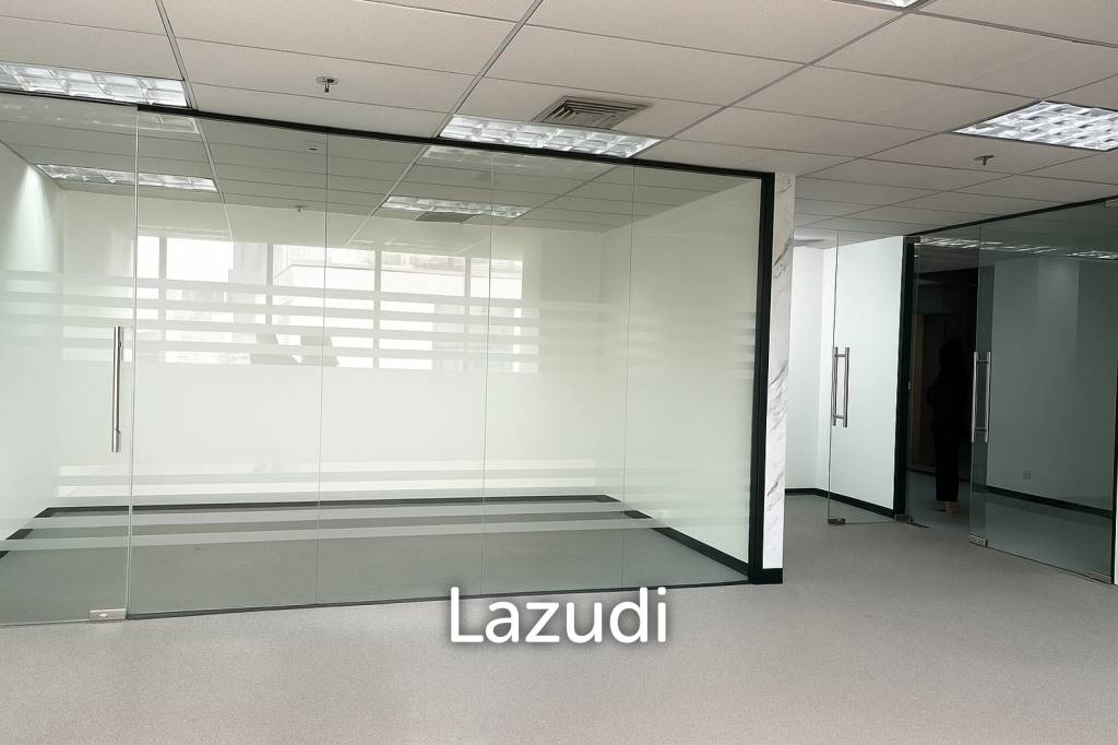 Modern Office Space in Paso Tower Bangkok