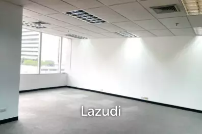 Modern Office Space in Paso Tower Bangkok