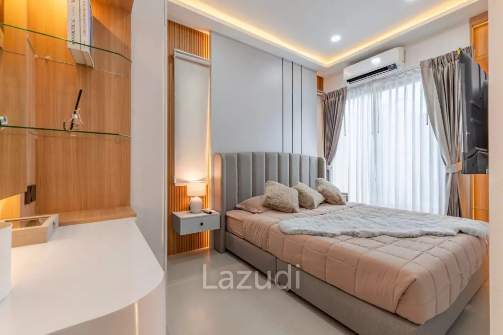 3 Beds 4 Baths 130 SQ.M. Villa In Central Pattaya