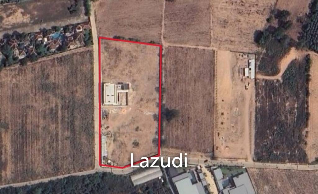 6 Rai Land With Ultra-Luxury Modern Project